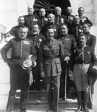 DERECHOS Y LIBERTADES DEL MILITAR PROFESIONAL