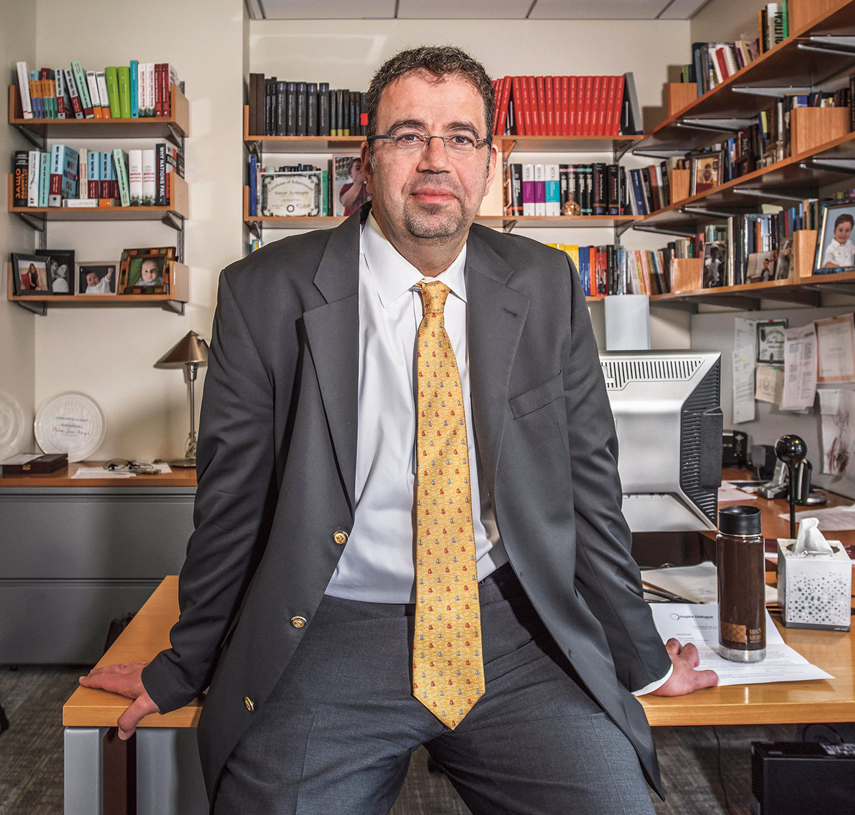 ENTROPÍA SOCIAL: DARON ACEMOGLU, Premio Nobel de Economía (2.024): «Los ...