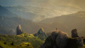 SPINOZA Y LA FILOSOFÍA PERENNE