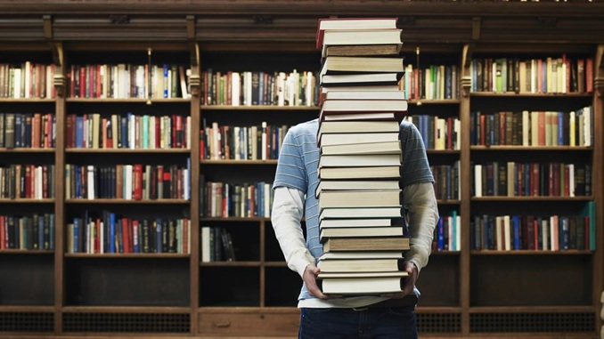 Libros y Atilano Dominguez PPAL